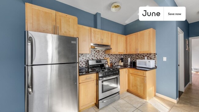 301 E 104th St