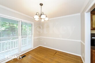 6713 Thornwood Ct in Flowery Branch, GA - Building Photo - Building Photo