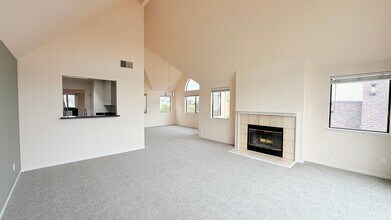 8 Eclipse Ct in Alameda, CA - Building Photo - Building Photo