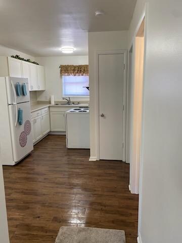 213 E Spruce Ave in Byesville, OH - Building Photo