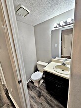 (RCH-36) 1220 North Street in Decatur, AL - Foto de edificio - Interior Photo