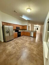 1018 Gentry Dr in Leander, TX - Building Photo - Building Photo