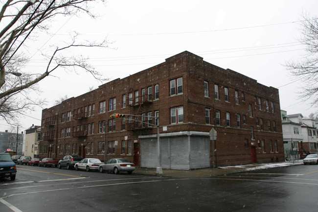 Golden Brick in Newark, NJ - Building Photo - Building Photo