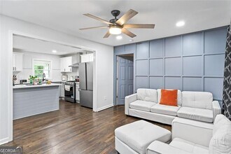 1326 Stella Cir SW in Mableton, GA - Building Photo - Building Photo