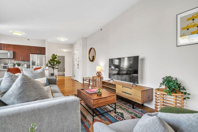 120 W 21st St in New York, NY - Foto de edificio - Building Photo