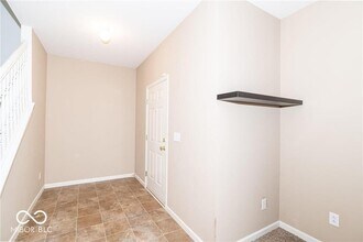 12205 Bubbling Brook Dr in Fishers, IN - Building Photo - Building Photo