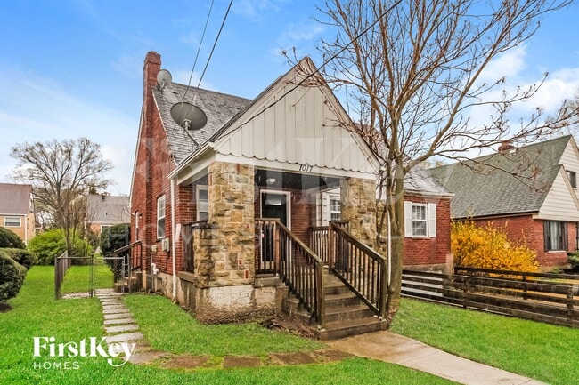 1017 W North Bend Rd in Cincinnati, OH - Building Photo - Building Photo