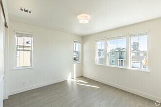 2082 Landen Ln in Santa Rosa, CA - Building Photo - Building Photo