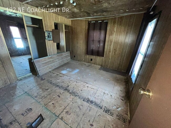 192 Coachlight Dr in Topeka, KS - Building Photo - Building Photo
