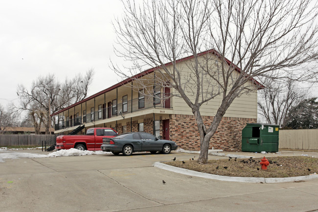 3509 N Nesbitt Ave in Oklahoma City, OK - Foto de edificio - Building Photo