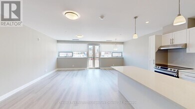 2-202 Quebec St in Guelph, ON - Building Photo - Building Photo