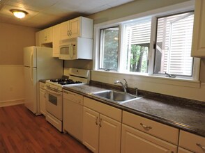 35 Speridakis Ter, Unit 2 in Cambridge, MA - Building Photo - Building Photo