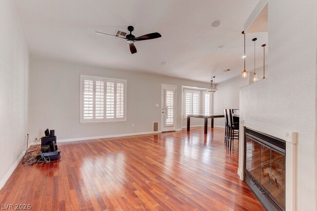5729 Janell Dr in Las Vegas, NV - Building Photo - Building Photo