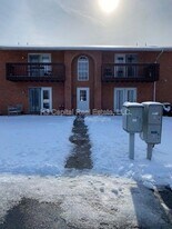 130 Brookview Dr in Red Bud, IL - Building Photo