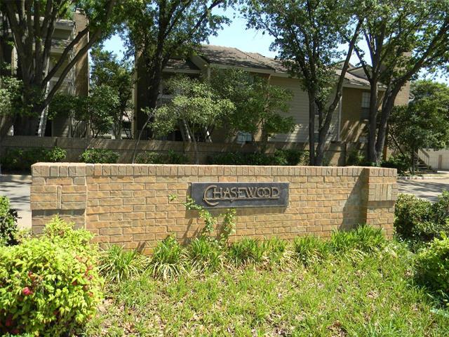 1901 Chasewood Cir in Arlington, TX - Foto de edificio