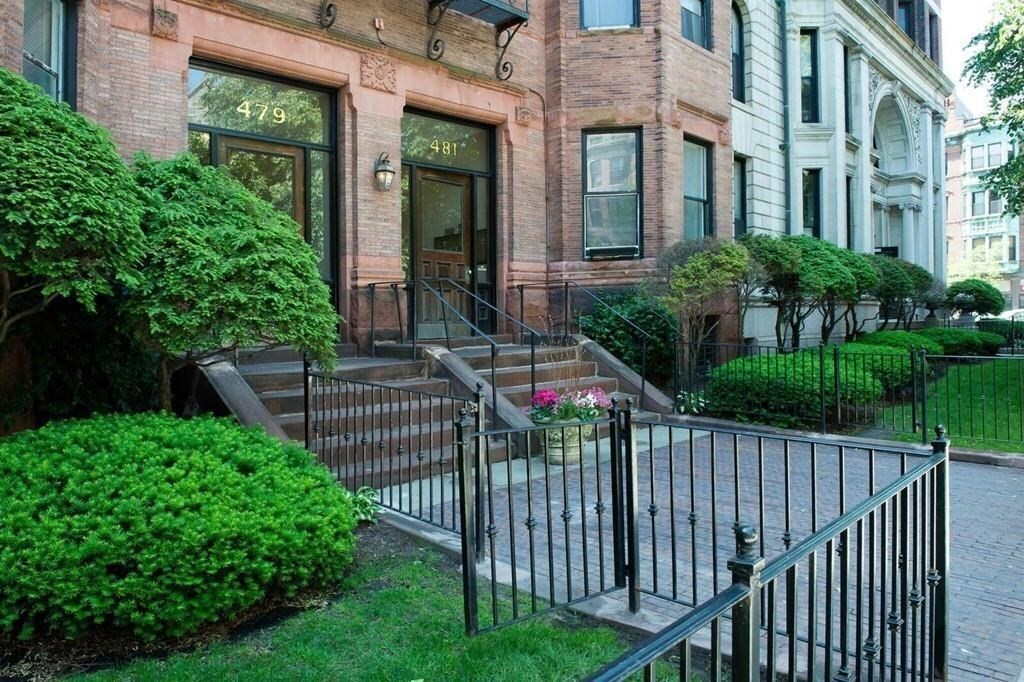 481 Beacon St in Boston, MA - Foto de edificio