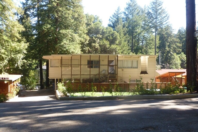 12475 Highway 9 in Boulder Creek, CA - Building Photo