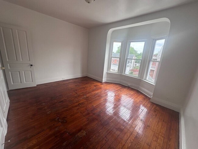 property at 653 W Locust St