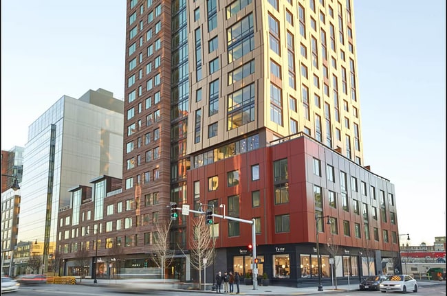 The Harlo in Boston, MA - Building Photo - Building Photo