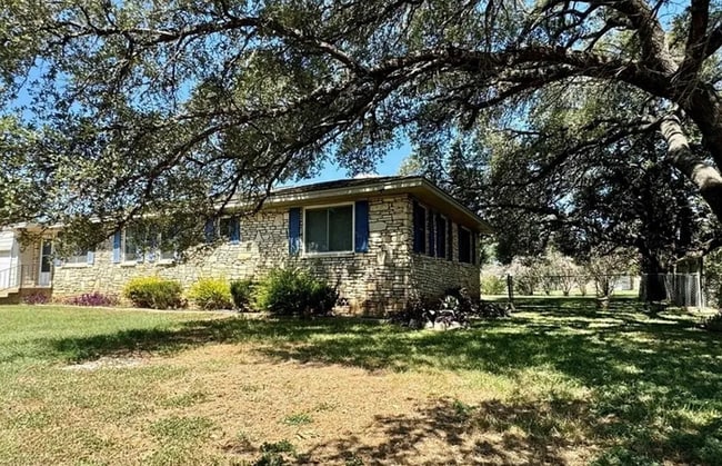 105 Shannon Ln in Georgetown, TX - Building Photo - Building Photo