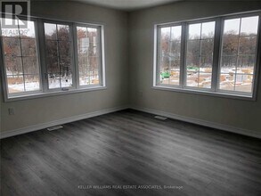 3445 George Savage Ave in Oakville, ON - Building Photo - Building Photo