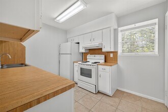 9017 Gaylord Dr in Houston, TX - Building Photo - Building Photo