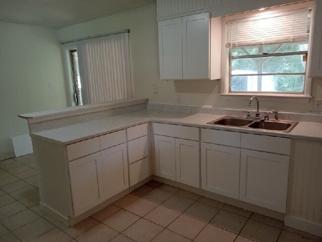 105 Ben Dr in Gulfport, MS - Foto de edificio - Building Photo