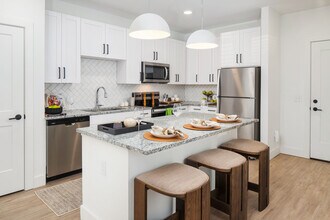 RENDER Stockbridge by Crescent Communities in Stockbridge, GA - Foto de edificio - Building Photo