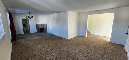 2221 Maxwell Ave in Cheyenne, WY - Building Photo - Building Photo