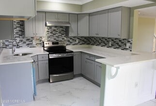 1630 Old York Rd in Robbinsville, NJ - Building Photo - Building Photo