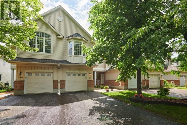 property at 558 Aberfoyle Cir