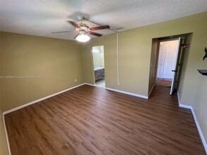 975 N Franklin Ave-Unit -975H in Homestead, FL - Building Photo - Building Photo