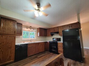 5280 Mule Deer Dr in Colorado Springs, CO - Building Photo - Building Photo