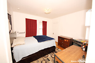 11 Breck Ave, Unit #2 Apartamentos