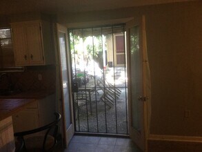 8224 Freret St in New Orleans, LA - Foto de edificio - Building Photo