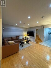 1806 McCoy Ave in Burlington, ON - Building Photo - Building Photo