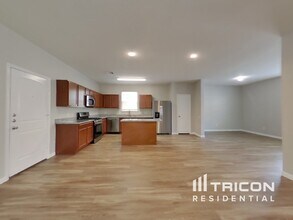 5727 Manning Crk Trl in Katy, TX - Foto de edificio - Building Photo