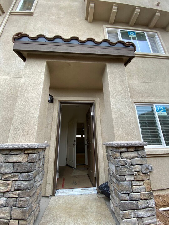 9942 Buena Vista Ave in Santee, CA - Foto de edificio