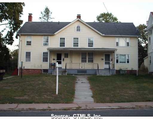 16-18 Chestnut St in Manchester, CT - Building Photo