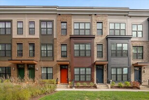 7345 Blade Dr in Falls Church, VA - Building Photo