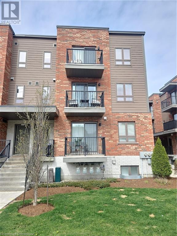 361 Lancaster St W in Kitchener, ON - Building Photo - Building Photo