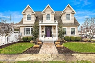281 Cedar Ave in Manasquan, NJ - Building Photo