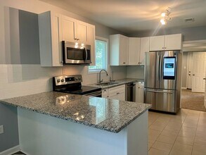 1120 Metropolitan Pkwy SW in Atlanta, GA - Building Photo - Building Photo