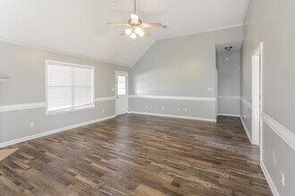 8036 New Castle Cove in Southaven, MS - Building Photo - Building Photo