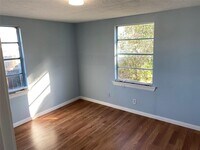 13331 W Hardy Rd photo'