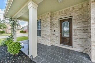 2601 Hewn Rock Way in Pearland, TX - Building Photo - Building Photo