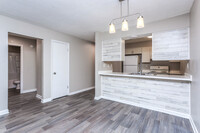 Caswell at The Hills in Lagrange, GA - Building Photo - Interior Photo