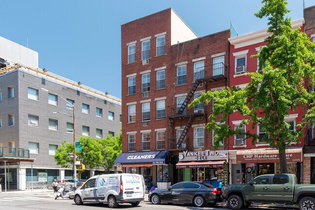 124 Avenue C in New York, NY - Building Photo - Building Photo