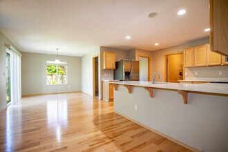 34604 Cranberry Ct SE in Snoqualmie, WA - Building Photo - Building Photo