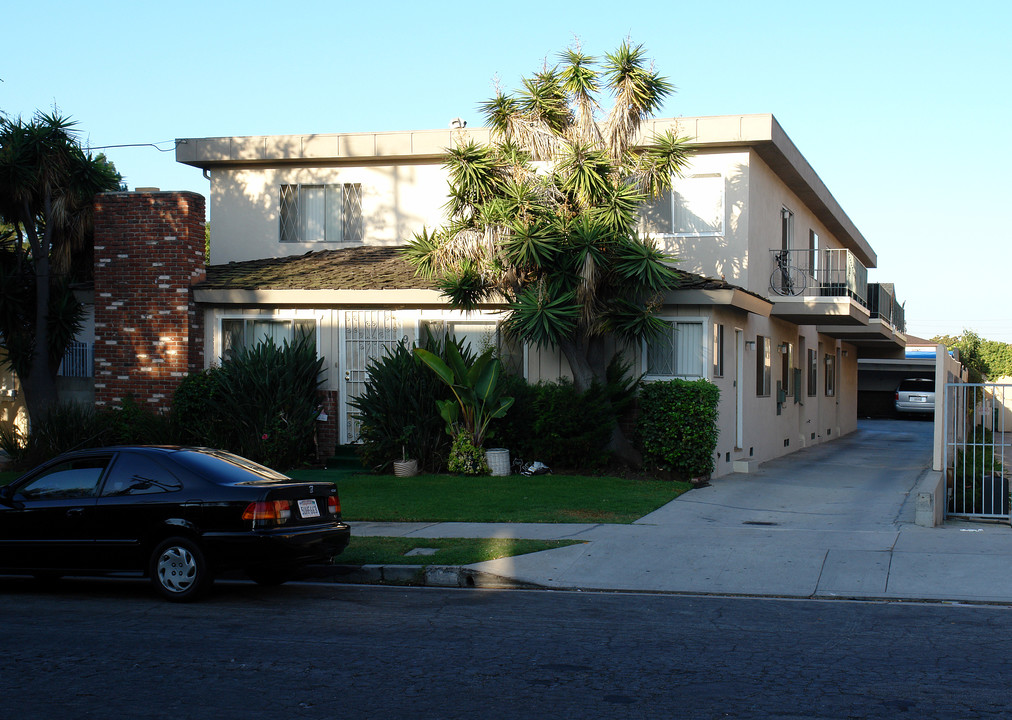 915 Enterprise Ave in Inglewood, CA - Building Photo